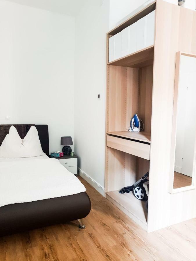 Sonniges Studio Heinzelmanngasse Appartamento Vienna Esterno foto